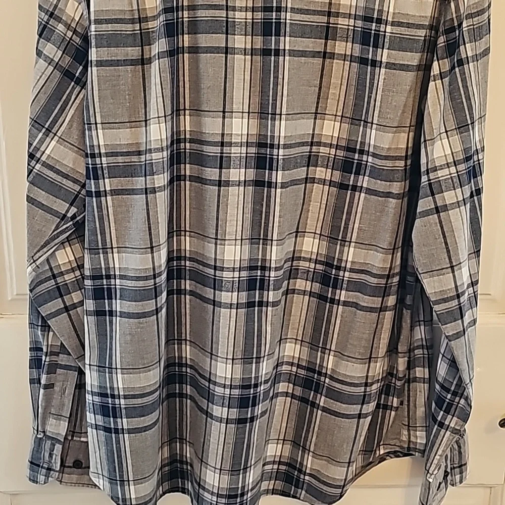BANANA REPUBLIC UEC Men’s Shirt Size Large Plaid button down blue gray collared - Picture 5 of 10